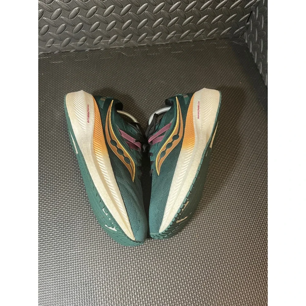 Saucony Triumph 20 Shamrock Running Shoes Womens 10.5 Green Gold PWRRUN+